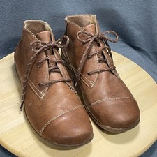 Scarpe sneakers P448 EU39 W8.5-9 verde oliva scamosciate alte pizzo zip laterale casual