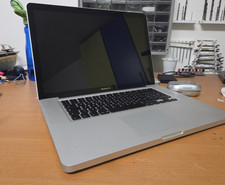 Macbook Pro 15 Mid 2010 A1286 i5 2,4Ghz non funzionante
