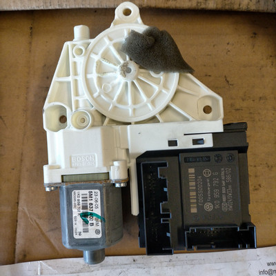 Motorino alzacristallo porta