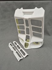 Chin spoiler, radiator cowling