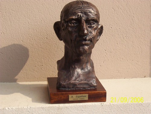 Autoritratto bronzo di - in,