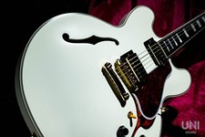 Epiphone Inspired by Gibson