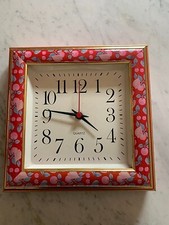 Sveglia da parete in legno laccato con meccanismo al quarzo anni 70-80 