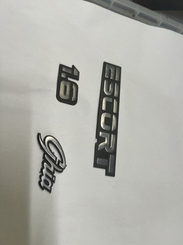Distintivo stivale ford escort - distintivo,