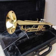 Tromba YAMAHA YTR-3335 usata in ottime condizioni con boccaglio semi rigido