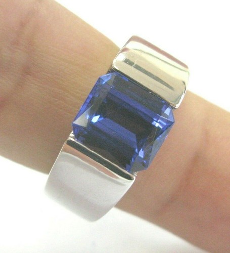 Anello solitario taglio