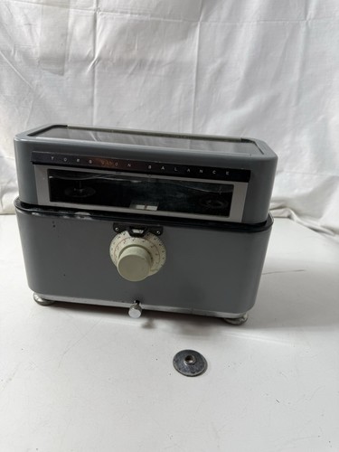 The torsion balance - balance, vintage
