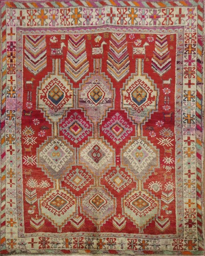 Tappeto rosso geometrico