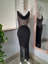 Abito Di Seta Elegante