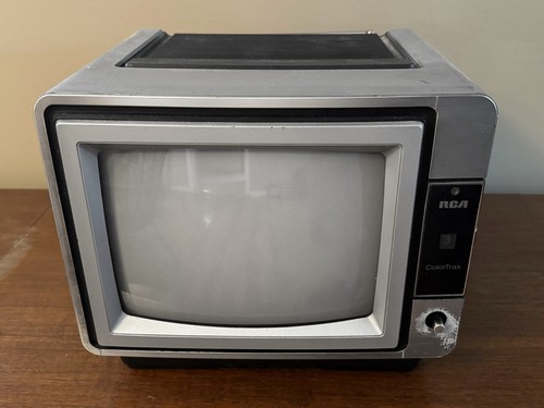 Vintage 1984 rca colortrak - vintage,