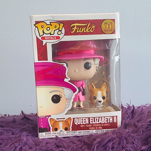 Funko pop royals queen - funko,