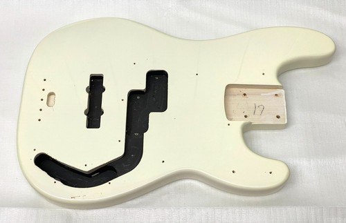 Blemish fender squier - fender, pj