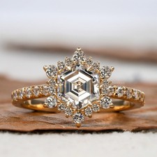 Anello di fidanzamento con