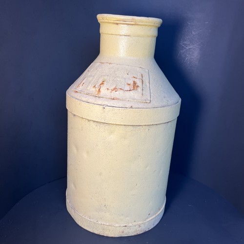 Lattiera vintage con - vintage,