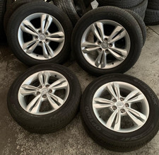 Set 4 X RUOTE CERCHI IN LEGA 17" COMPLETE HYUNDAI Gomme Usate 225/60 17 Hankook