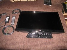 LG 26" TV~ 26LN4500 With stand