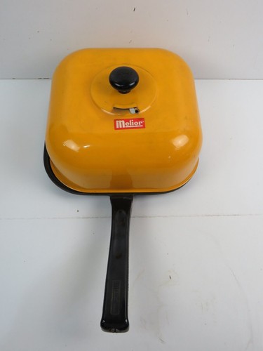 Vecchia padella ghisa con - in,