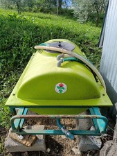 Botte da 300 litri con telaio in ferro – ideale per vigna e trattamenti