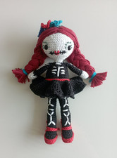 Bambola Halloween, fatto a