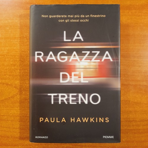 Ragazza del treno paula - treno,