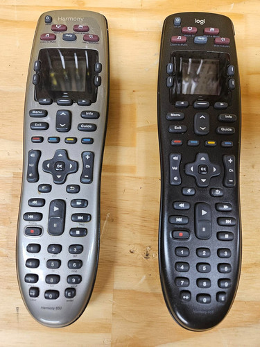 Due telecomandi universali - due,