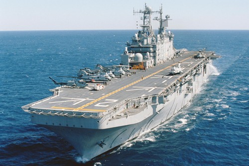 Uss saipan mare - in, nell'oceano