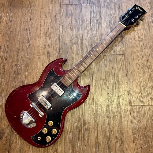 Chitarra elettrica rossa