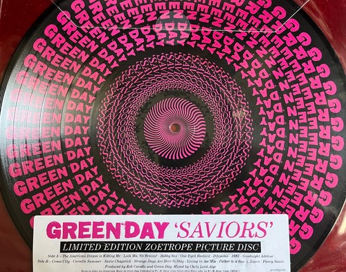 Green day saviors - day,