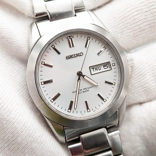 Stock ottimo orologio - in,