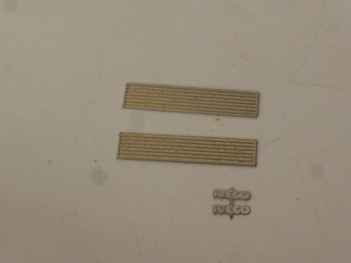 Photoetched grille iveco 180 - iveco,