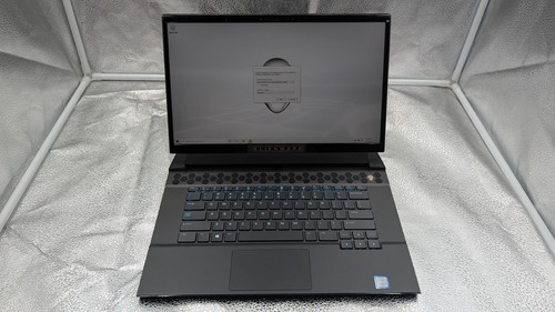 Alienware m15 6 - r2, 15,6"