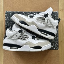 UK 8.5 - Air Jordan 4 Retro -