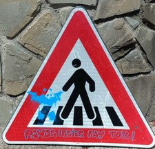 Cartello Stradale street art