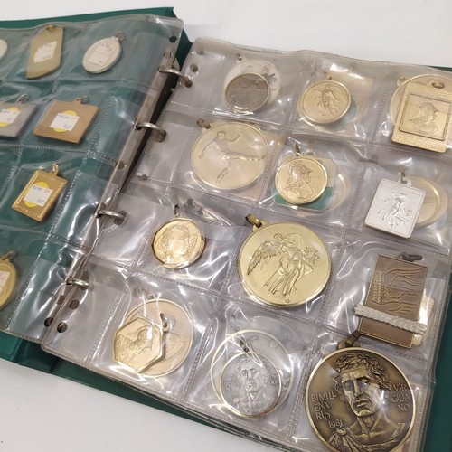Collezione 102 medaglie - , e