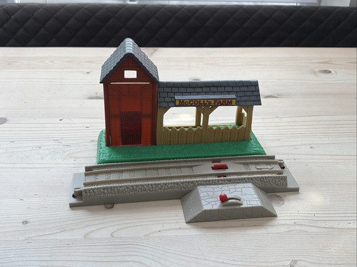 Thomas trackmaster mccoll - thomas, mccoll’s