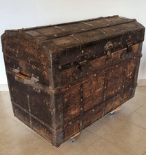 BAULE ANTICO POLTRONA  CASSAPANCA PANCA TAVOLO SEDIA SGABELLO CREDENZA VETRINA