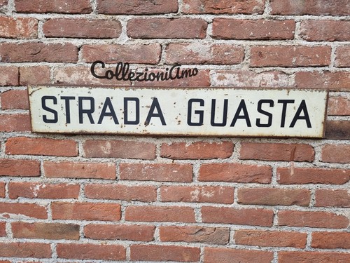 Cartello stradale ferro - , strada