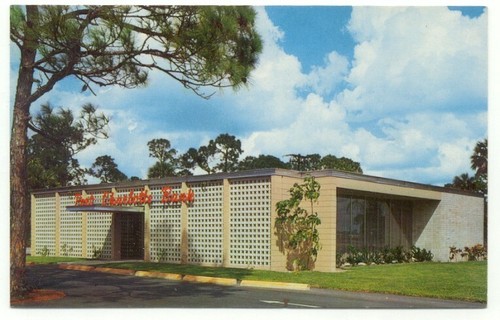 Port charlotte bank building - charlotte,