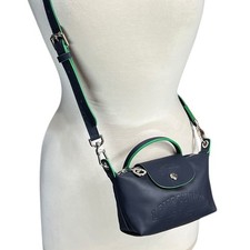 Borsa a tracolla sportiva Longchamp Le Pliage Mini XS Pouch in pelle verde navy