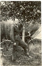 Uomo Con Bicicletta Antico