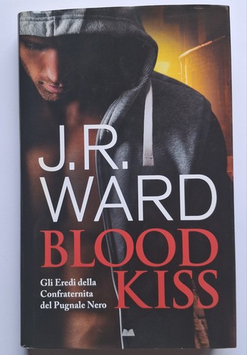 Blood kiss ward gli - kiss,