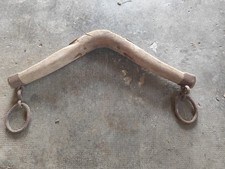Giogo antico in legno