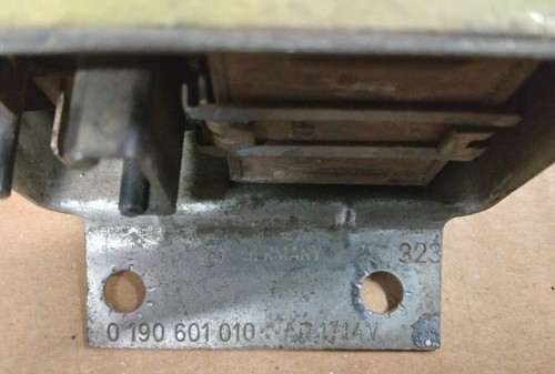 Regolatore tensione corrente - tensione,