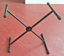  Cavalletto per tastiera pieghevole in buono stato