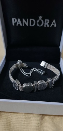 Pandora bracciale con charm