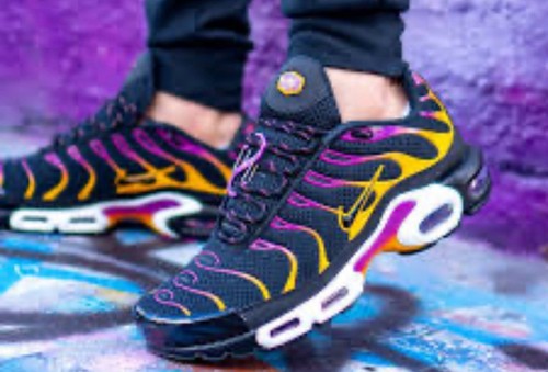 Nike air max plus - max, tuned
