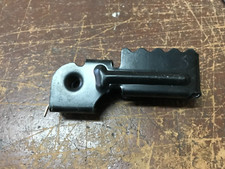 1 PEZZI DX DESTRO STAFFE