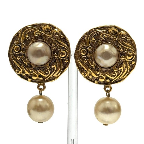 Chanel orecchini rotondi oro - chanel,