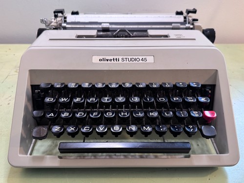 Tan olivetti studio - tan,