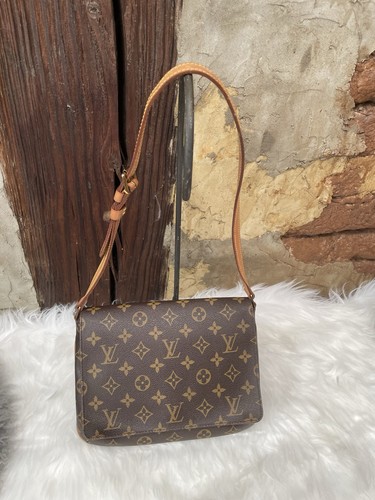 Louis vuitton musette - vuitton,